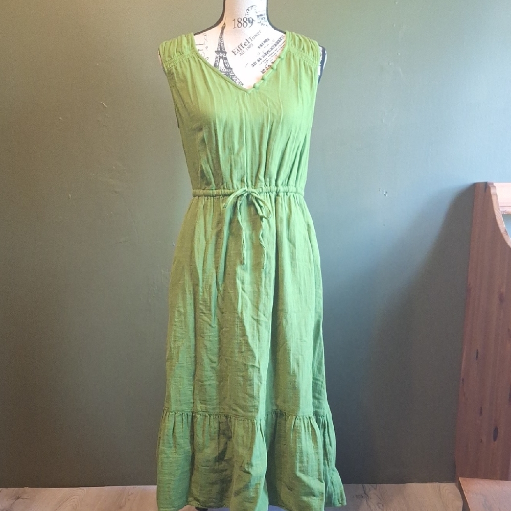 Time and Tru Lime Green Midi Dress